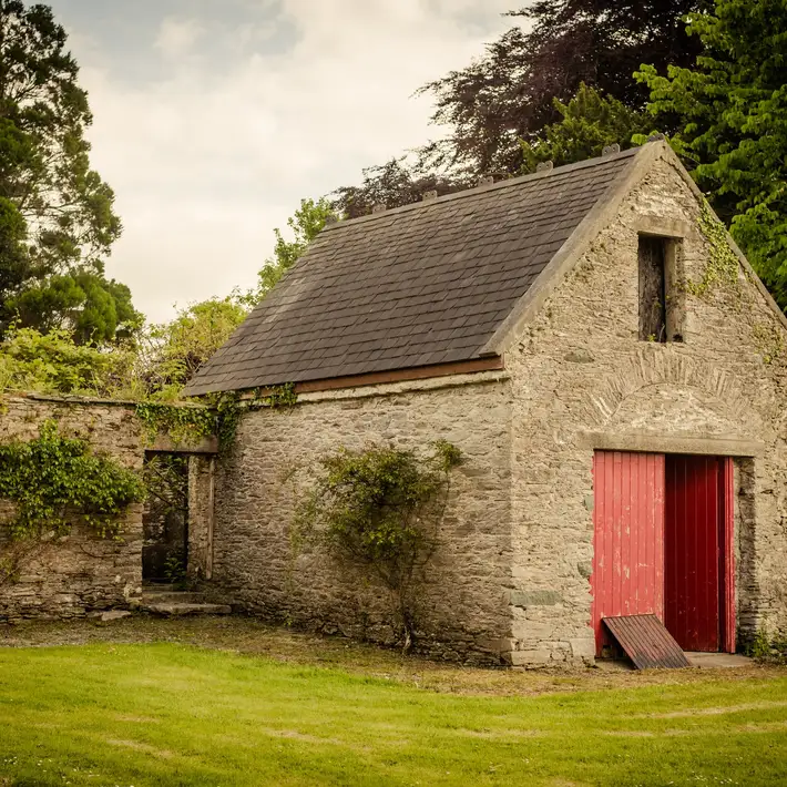 Old cottage with red door | Corporate Team-Building Events at Cahernane House Hotel | Dynamic Events