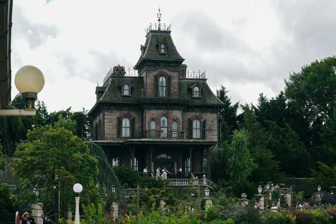 Spooky Haunted House