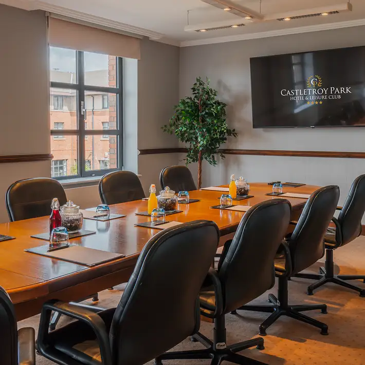 Plan your next corporate team-building event at Castletroy Park Hotel & Leisure Club with Dynamic Events. conference room