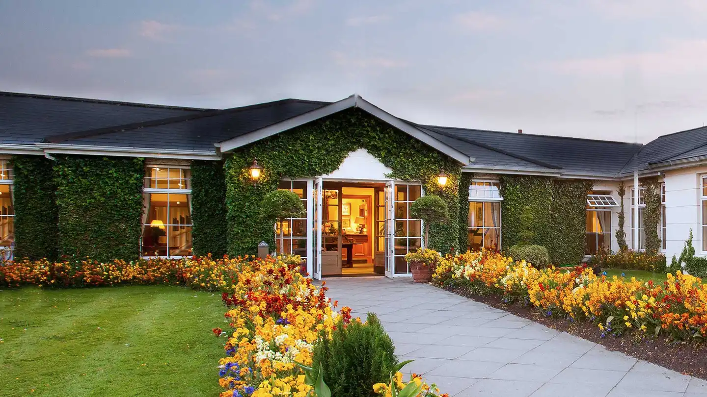 Exterior of the Keadeen