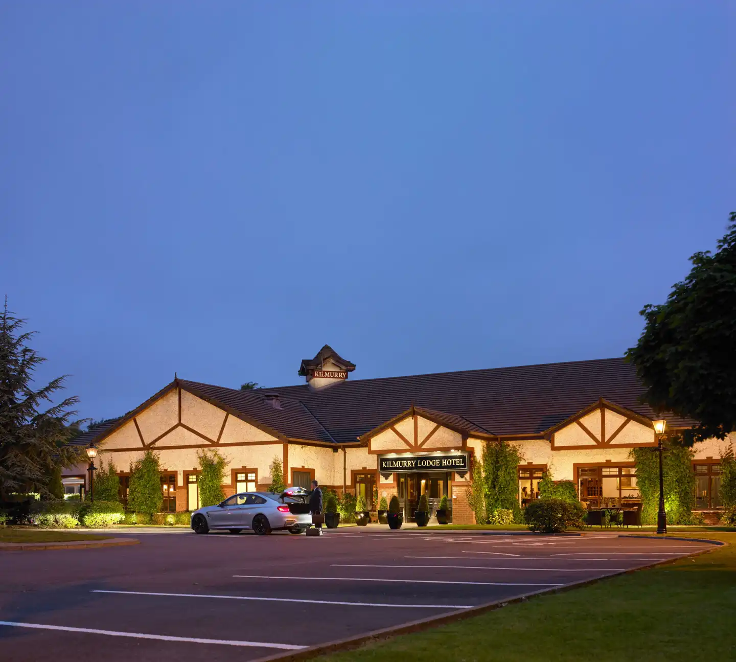 Front of Kilmurry Lodge Hotel | Plan your Corporate Team-Building at Kilmurry Lodge Hotel | Dynamic Events