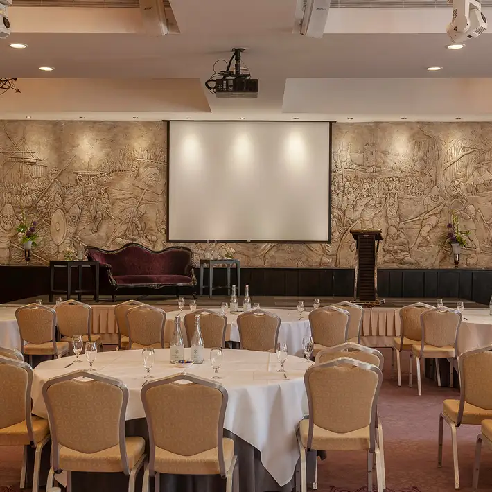 Plan your corporate team-building event at Clontarf Castle Hotel | Dynamic Events
