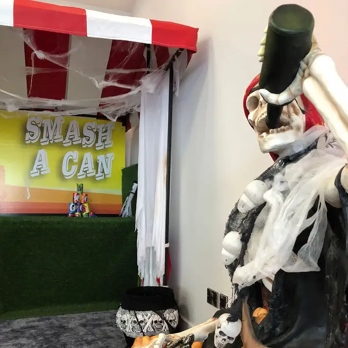 smash a can stall