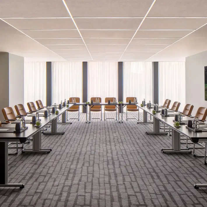 Anantara_The_Marker_Dublin_Hotel_Meeting_Room_Shannon_U_Shape