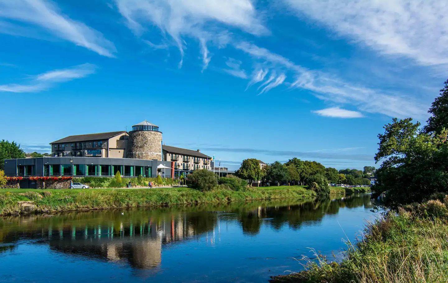 Exterior of rierisde park hotel