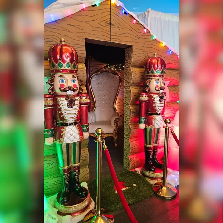 Entry way to santas grotto 