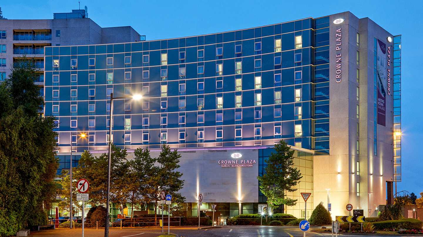Plan your corporate team-building event at The Crowne Plaza Blanchardstown | Dynamic Events