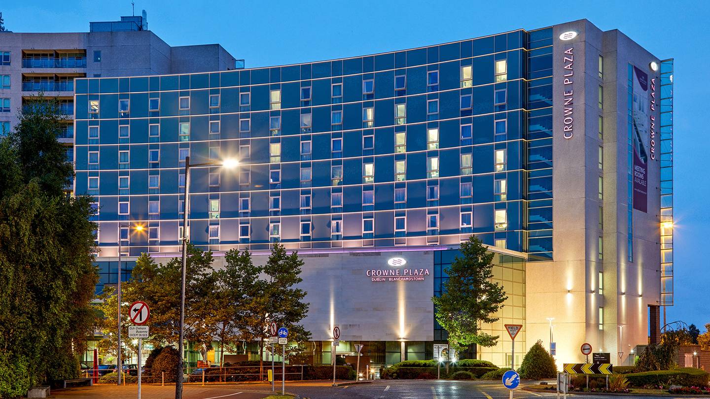 Plan your corporate team-building event at The Crowne Plaza Blanchardstown | Dynamic Events