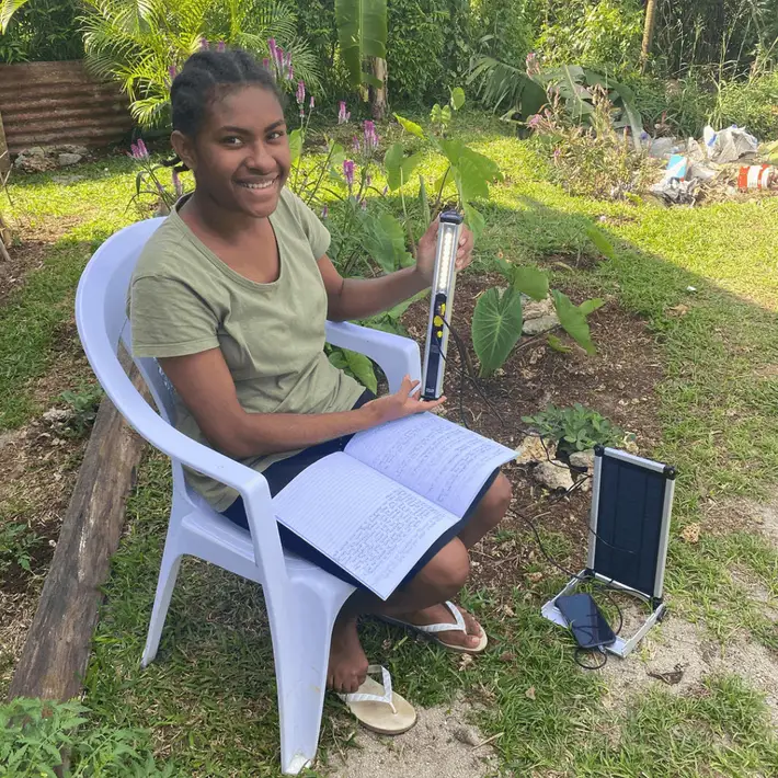 Studying outside with studentbuddy