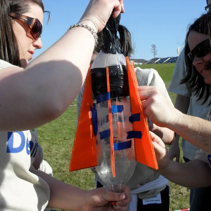 team building rocket