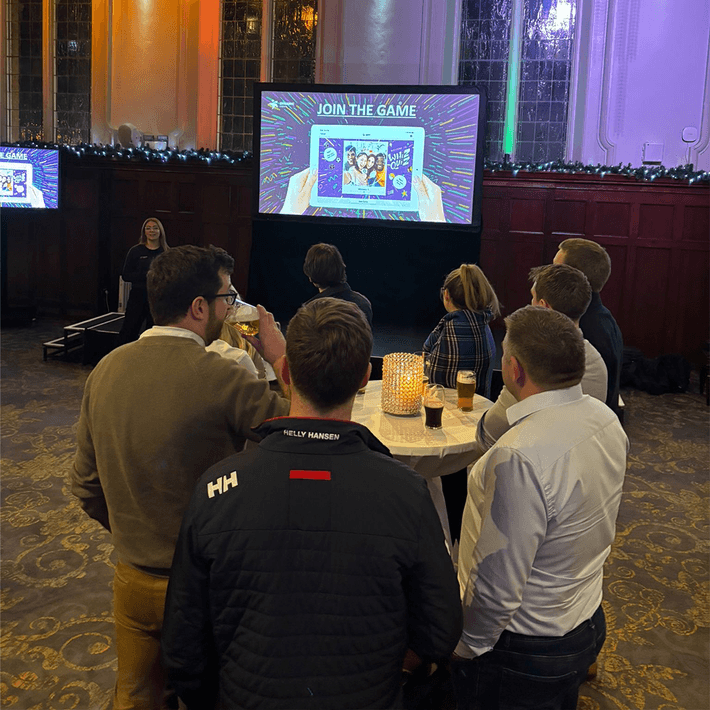whiz quiz team building