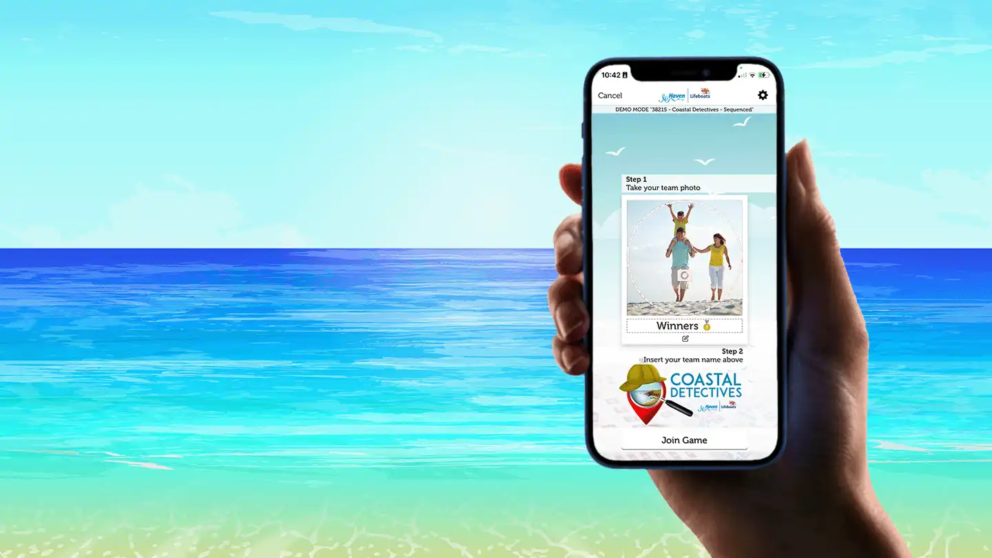 coastal detectives selfie 