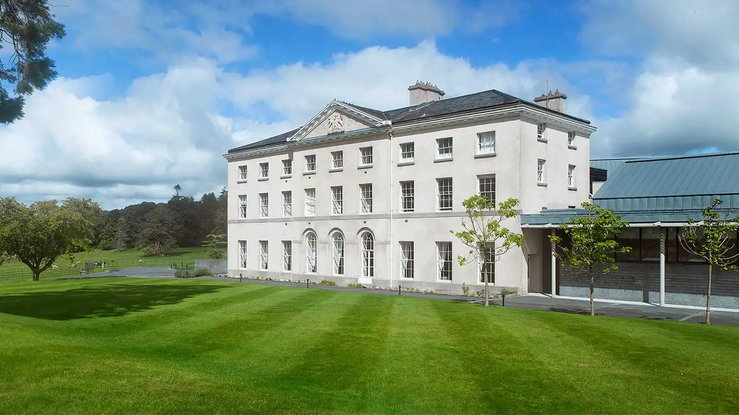 Plan your corporate team-building event at Farnham Estate | Dynamic Events