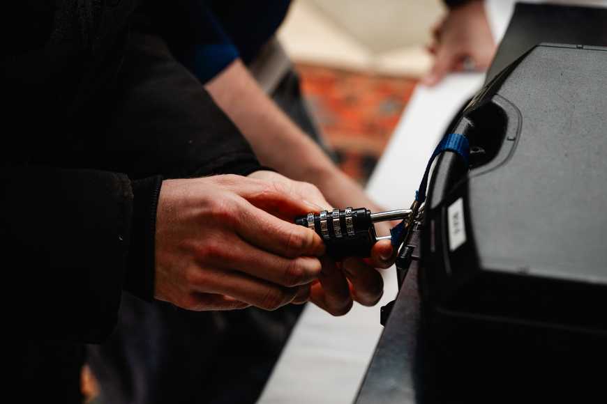 problem solving team building challenge during indoor winter event