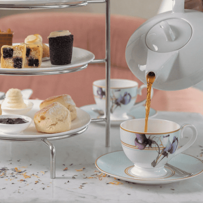 anantara_the_marker_dublin_hotel_afternoon_tea_pouring_tea