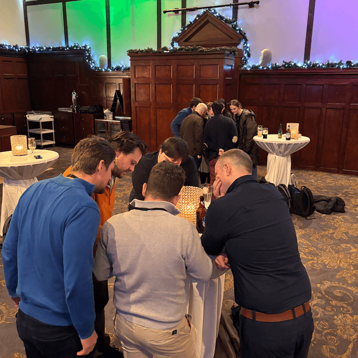 whiz quiz team building