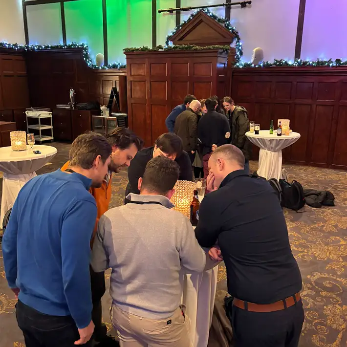 whiz quiz team building